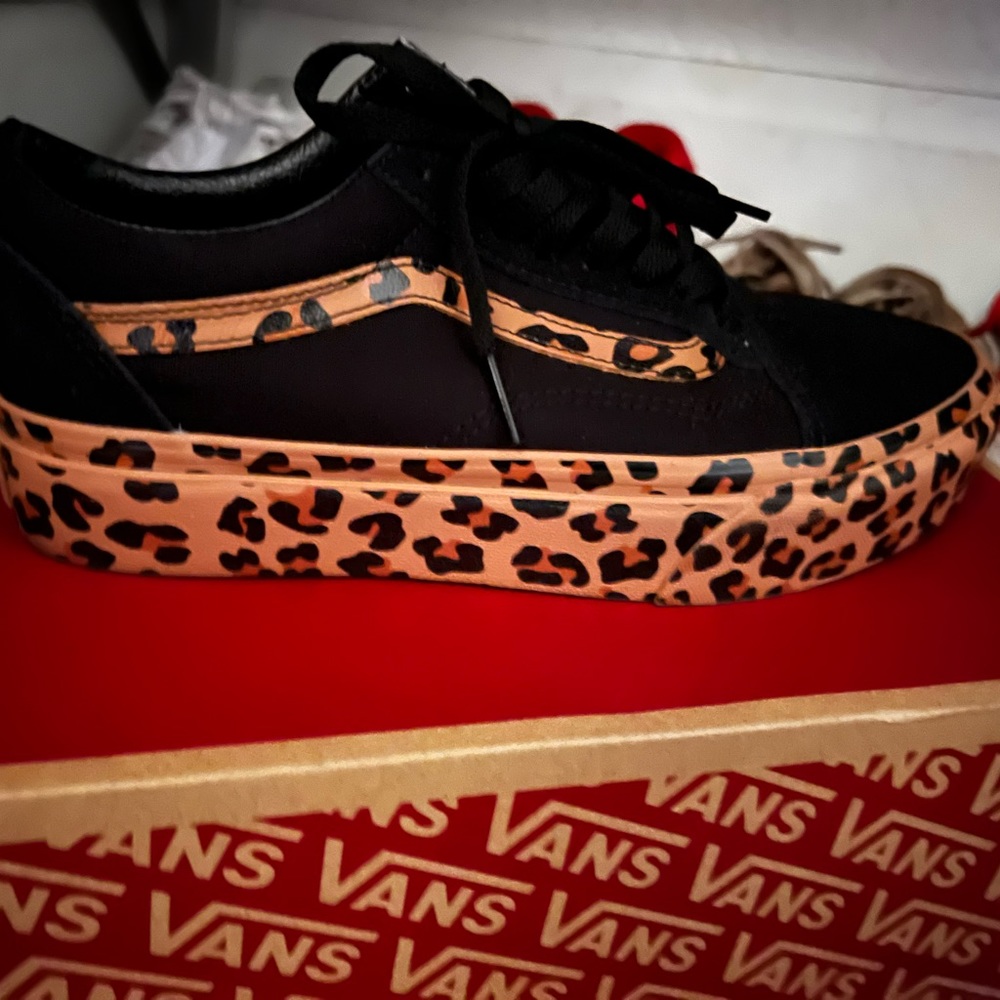 Platform vans